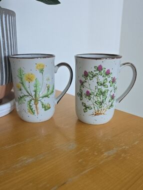 Sweet Clover Botanical Ceramic Mugs in Cream with Green and Pink Accents